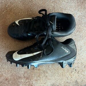 Kids Nike Vapor Football Cleats, Size 2.5